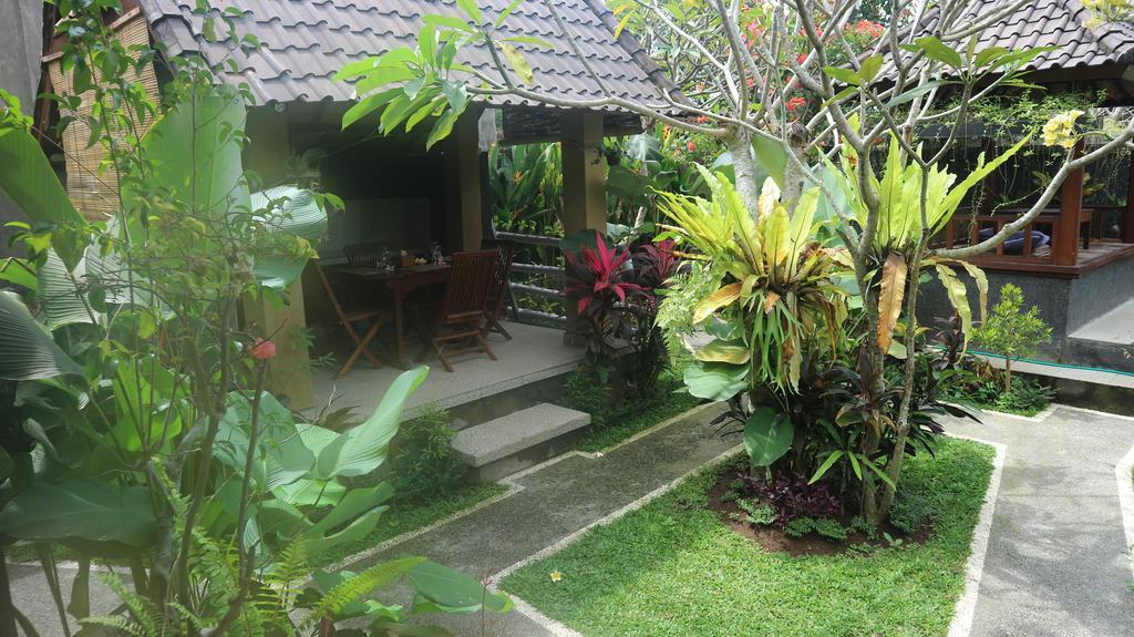Appartamento Chez Ida Ubud Esterno foto